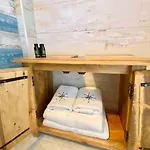 Casa Del Mar Milos Semesterbostad