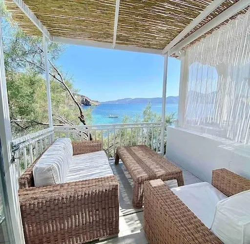 Casa Del Mar Milos Semesterbostad